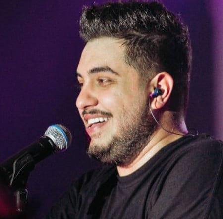 من در تب و تاب توام