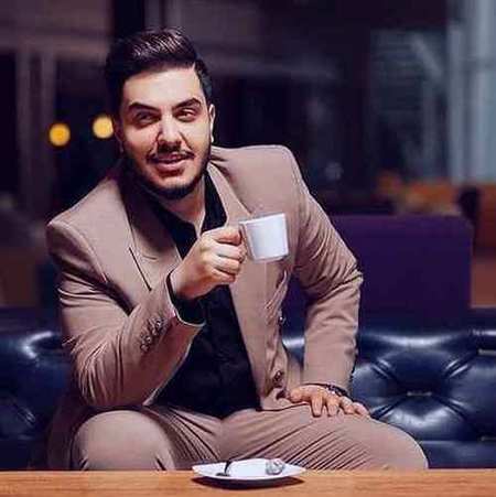 سوگند به لبخند تو