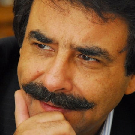 نیلوفرانه