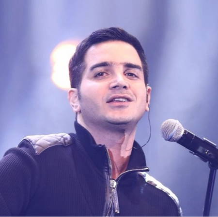 چشمای منتظر به پیچ جاده