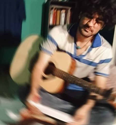 مثل کشتی زیر دریا