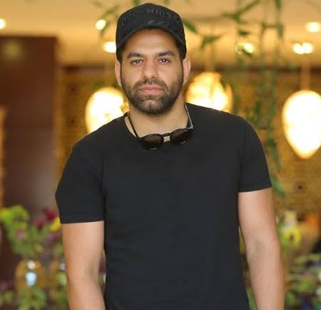 لبخند بزن
