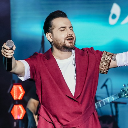 چی شد حواسمون پرت شد این زندگی درد شد