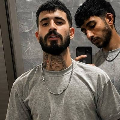 بهت گفتم بی ادبم تو شبیه خودم نشو