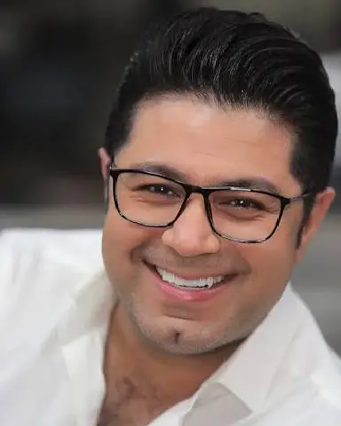 حجت اشرف زاده