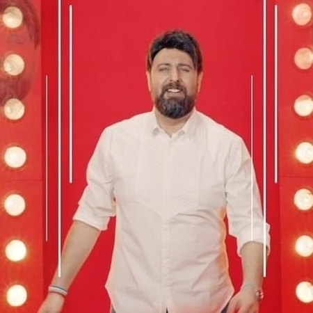 منم مث تو دلگیرم منم بی عشق میمیرم